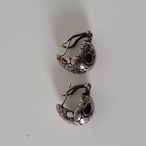 925 Steriling Silver Dot Buddha earrings